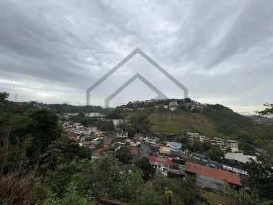 Casa com 4 Quartos para alugar, 142m² no Jardim Europa, Volta Redonda