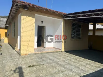 Casa com 3 Quartos à venda, 177m² no Jardim Sulacap, Rio de Janeiro