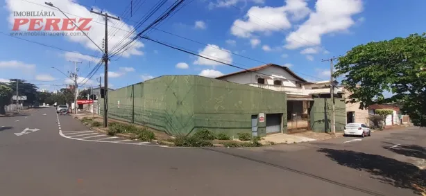 Casa com 3 Quartos para alugar, 96m² no São Lourenço, Londrina