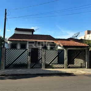 Sobrado com 3 Quartos para alugar, 147m² no Jardim Macarenco, São Carlos