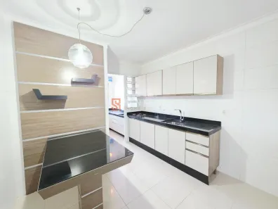 Apartamento com 3 Quartos para alugar, 94m² no Campinas, São José