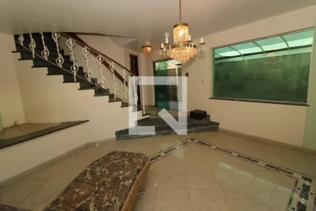 Casa com 3 Quartos à venda, 300m² no Vila Yara, Osasco