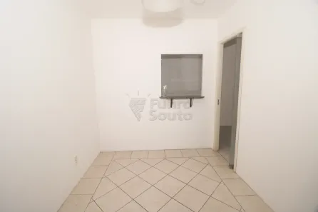Sala Comercial para alugar, 56m² no Centro, Pelotas