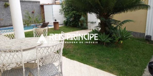 Casa de Condomínio com 5 Quartos à venda, 270m² no Vargem Grande, Rio de Janeiro