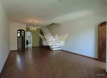 Sobrado com 3 Quartos à venda, 292m² no Jardim Las Vegas, Santo André