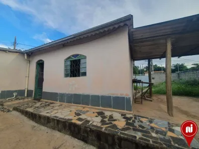Casa com 2 Quartos para alugar, 200m² no Jardim Primavera, Mário Campos