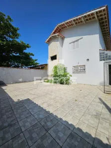 Sobrado com 3 Quartos para alugar, 330m² no Indaiá, Bertioga