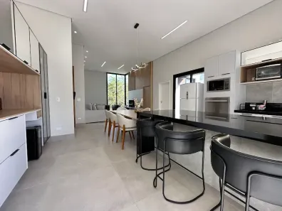 Casa de Condomínio com 3 Quartos à venda, 236m² no Portal dos Bandeirantes Salto, Salto
