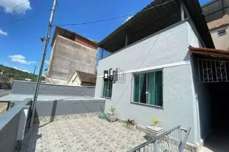 Casa com 3 Quartos à venda, 250m² no Cerâmica, Juiz de Fora
