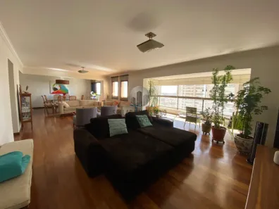 Apartamento com 3 Quartos à venda, 193m² no Jardim Monte Kemel, São Paulo