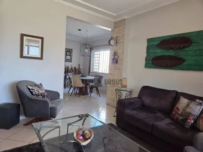 Casa com 4 Quartos à venda, 156m² no Tabaú, Pindamonhangaba
