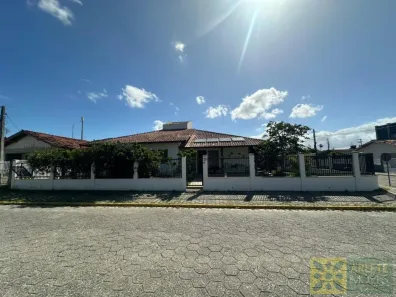 Casa com 3 Quartos à venda, 163m² no Centro, Porto Belo