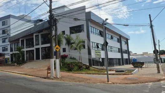 Ponto Comercial para alugar, 251m² no Vila Nova, Campinas