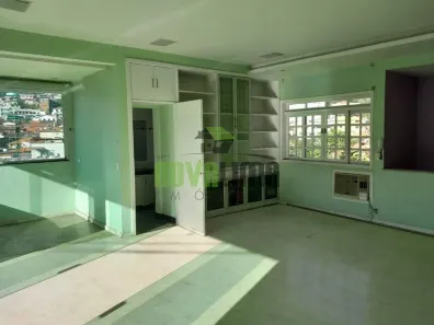 Casa com 4 Quartos para alugar, 250m² no Centro, Nova Lima