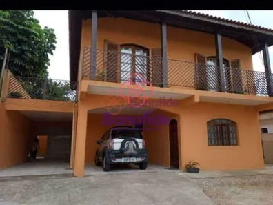 Casa com 3 Quartos à venda, 200m² no Água das Flores, Jundiaí