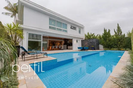 Sobrado com 4 Quartos à venda, 600m² no Pirabeiraba (Pirabeiraba), Joinville