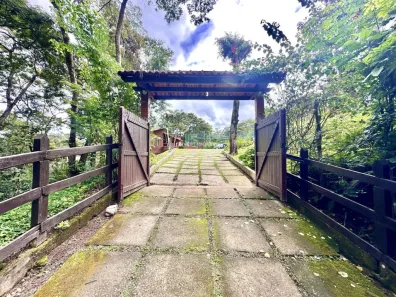 Fazenda/Sítio com 3 Quartos à venda, 600m² no Centro, Juiz de Fora