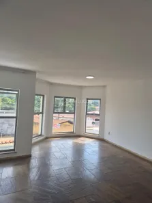 Sobrado com 4 Quartos para alugar, 238m² no Jardim São Carlos, Campinas