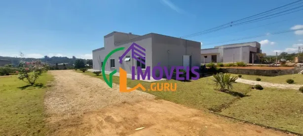 Casa de Condomínio com 2 Quartos à venda, 230m² no Residencial e Industrial Campo Alegre, Poços de Caldas