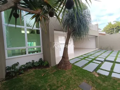 Casa com 3 Quartos para alugar, 400m² no Jardim Morumbi, Arapongas