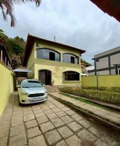 Casa com 4 Quartos à venda, 232m² no Corrêas, Petrópolis