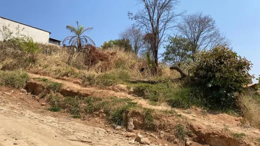 Lote/Terreno à venda, 360m² no Duque de Caxias, Betim