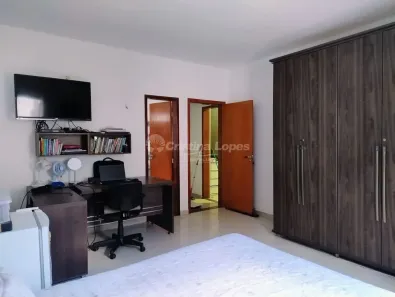 Casa com 4 Quartos à venda, 235m² no Fátima, Teresina