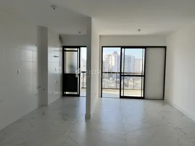 Apartamento com 3 Quartos para alugar, 104m² no Kobrasol, São José