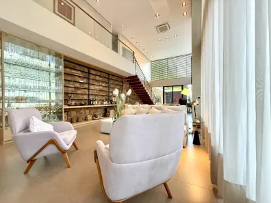Casa com 3 Quartos à venda, 385m² no Bela Suiça, Londrina