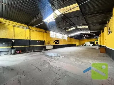 Galpão/Depósito/Armazém para alugar, 350m² no Centro, Osasco