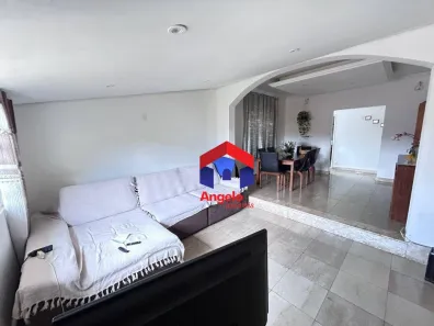 Casa com 3 Quartos à venda, 194m² no Santa Mônica, Belo Horizonte