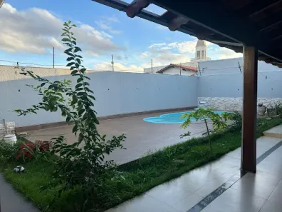 Casa com 3 Quartos à venda, 210m² no Jardim Alexandrina, Anápolis
