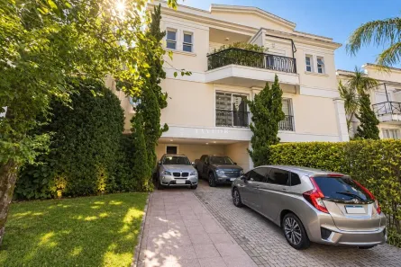 Casa com 3 Quartos para alugar, 420m² no Jardim Panorama, São Paulo