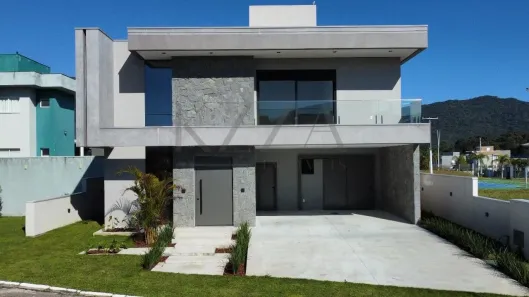 Casa de Condomínio com 4 Quartos à venda, 261m² no São João do Rio Vermelho, Florianópolis