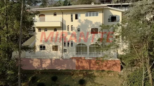 Sobrado com 4 Quartos à venda, 913m² no Caraguatá, Mairiporã