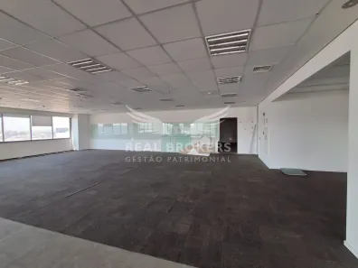Sala Comercial para alugar, 1810m² no Alphaville Industrial, Barueri