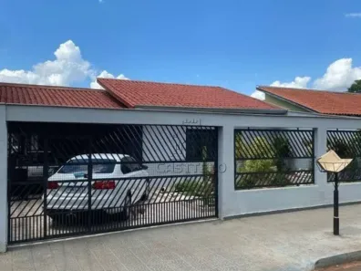 Casa com 3 Quartos à venda, 220m² no Marabá, Londrina
