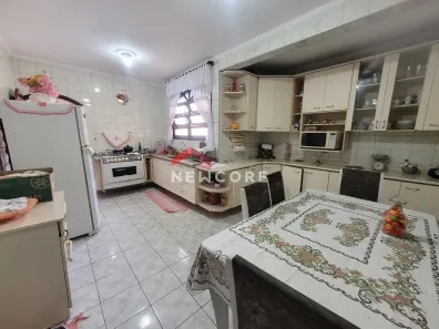 Sobrado com 5 Quartos à venda, 250m² no Parque Savoy City, São Paulo