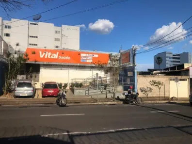 Ponto Comercial para alugar, 620m² no Centro, Uberlândia