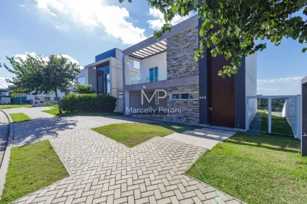 Casa de Condomínio com 5 Quartos à venda, 267m² no São Pedro, Juiz de Fora
