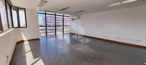 Sala Comercial para alugar, 76m² no Boa Vista, Porto Alegre