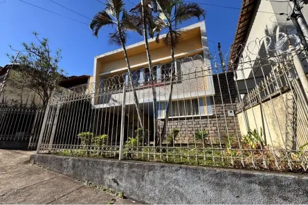 Casa com 5 Quartos à venda, 225m² no Bairu, Juiz de Fora