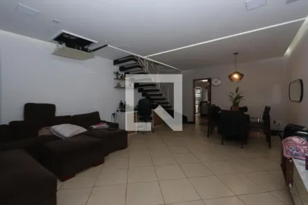 Casa com 3 Quartos à venda, 275m² no Vila Antonieta, São Paulo