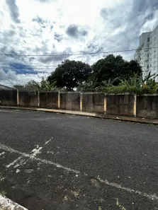Lote/Terreno à venda, 2049m² no Presidente Roosevelt, Uberlândia