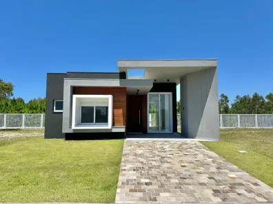Casa de Condomínio com 4 Quartos à venda, 170m² no , Capão da Canoa