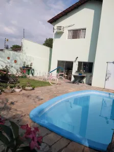 Casa de Condomínio com 4 Quartos para alugar, 245m² no Jardim Leblon, Cuiabá