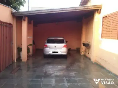 Casa com 3 Quartos à venda, 154m² no Santa Maria, Uberaba