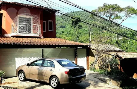 Casa com 4 Quartos à venda, 400m² no Vila Progresso, Niterói