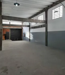 Galpão/Depósito/Armazém para alugar, 200m² no Vila das Bandeiras, Guarulhos