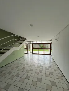 Casa de Condomínio com 3 Quartos para alugar, 275m² no Fátima, Teresina